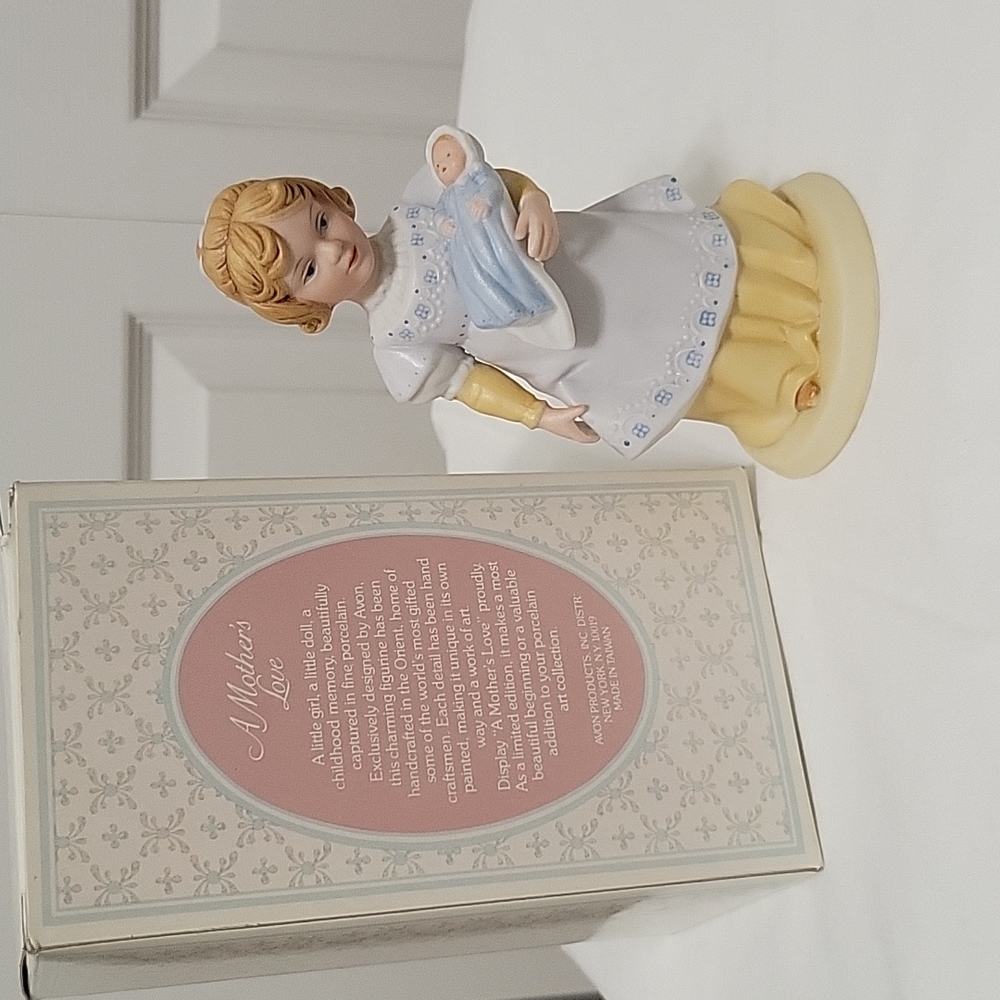 Vintage antique collectable. Avon figurine